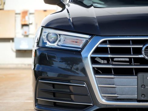 Used 2019 Audi Q5 2.0T Premium w/ Convenience Package AWD/4WD image 20