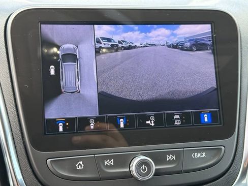 Used 2022 Chevrolet Equinox LT FWD image 26