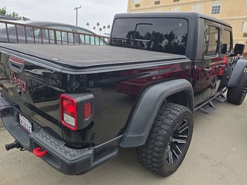 Used 2021 Jeep Gladiator Rubicon w/ Trailer Tow Package AWD/4WD image 4