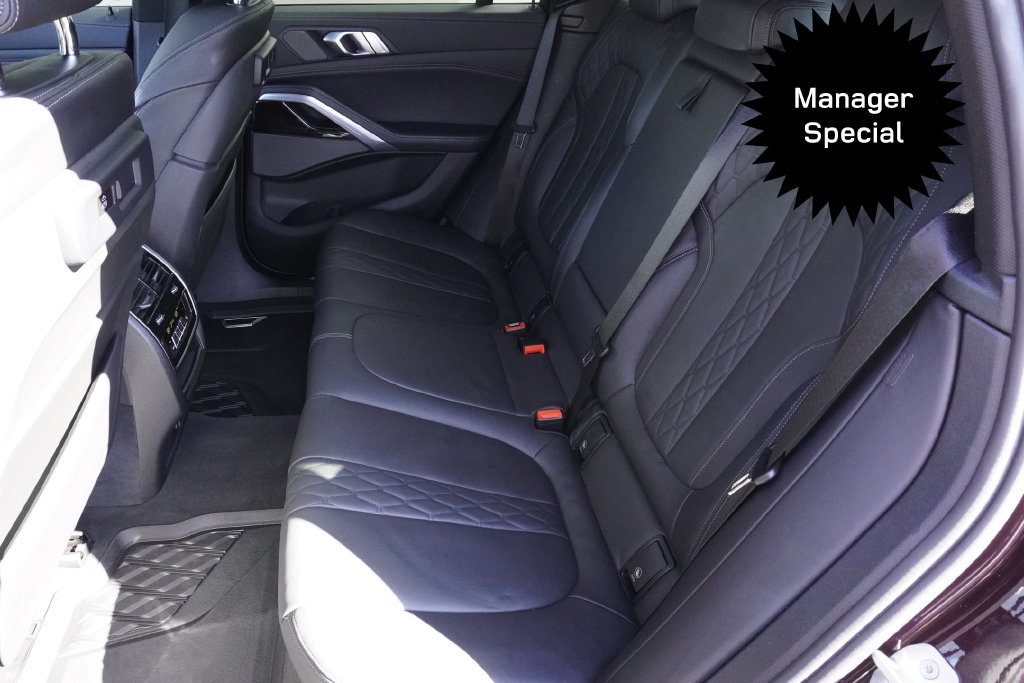 Used 2021 BMW X6 M50i AWD/4WD image 30