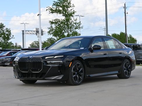 New 2026 BMW 740i xDrive AWD/4WD image 3