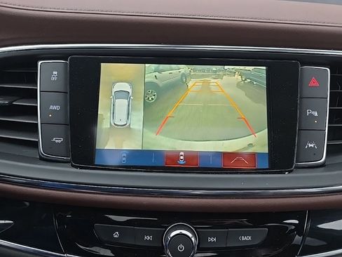Used 2018 Buick Enclave Avenir w/ Avenir Technology Package AWD/4WD image 19