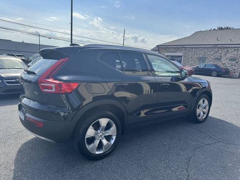 Used 2020 Volvo XC40 T5 Momentum AWD/4WD image 9