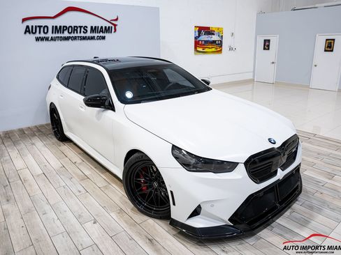 Used 2026 BMW M5 Touring AWD/4WD image 29