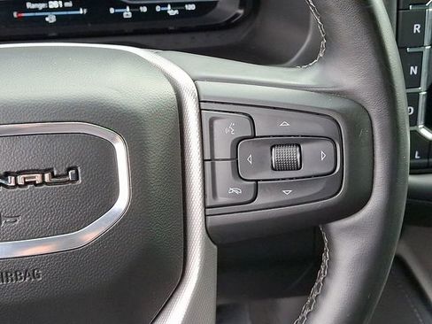 Used 2023 GMC Yukon Denali image 28
