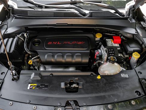 Used 2022 Jeep Compass Limited image 59