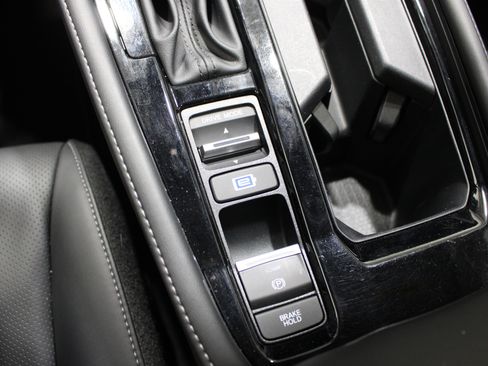 Used 2024 Honda Accord Touring image 21