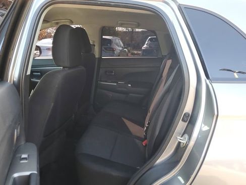 Used 2020 Mitsubishi Outlander Sport SE image 12