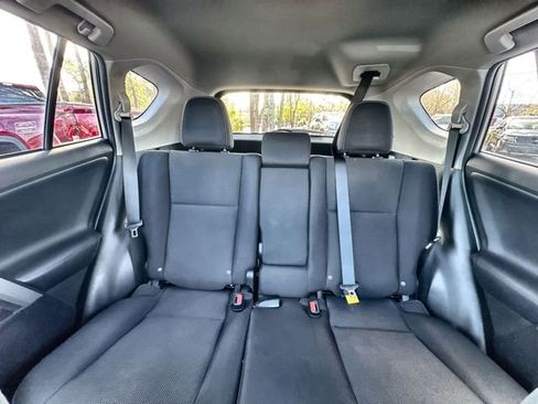 Used 2018 Toyota RAV4 XLE image 30