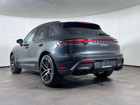 Certified 2022 Porsche Macan S AWD/4WD image 3