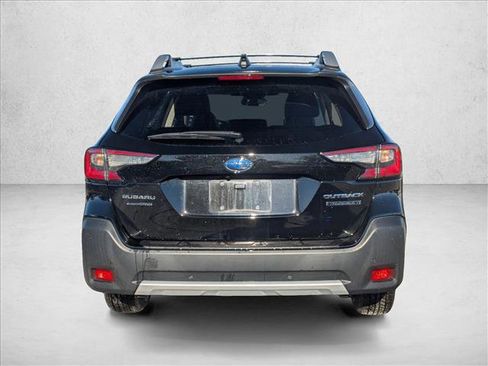 Used 2023 Subaru Outback Touring XT image 6