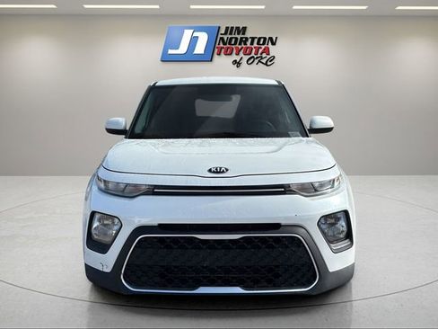Used 2021 Kia Soul LX FWD image 2