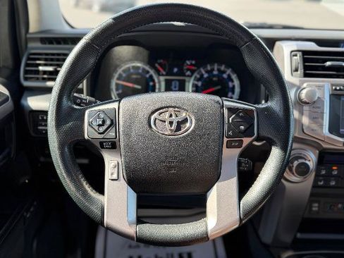 Used 2018 Toyota 4Runner Limited AWD/4WD image 9