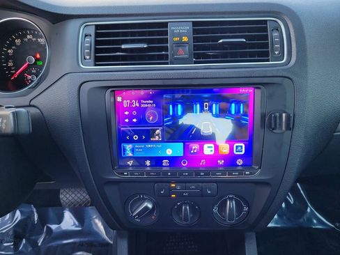 Used 2017 Volkswagen Jetta SE image 22