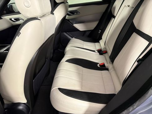 Used 2020 Land Rover Range Rover Velar R-Dynamic S image 21