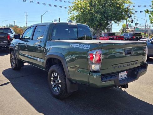 Used 2021 Toyota Tacoma TRD Off-Road w/ TRD Premium Off Road Package AWD/4WD image 6