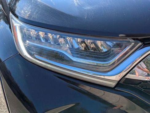 Used 2018 Honda CR-V Touring image 10