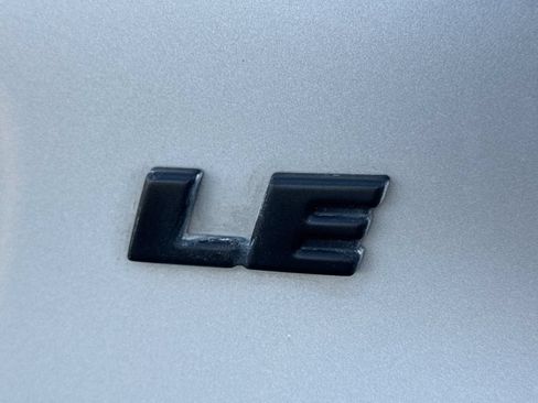 Used 2024 Toyota RAV4 LE FWD image 6