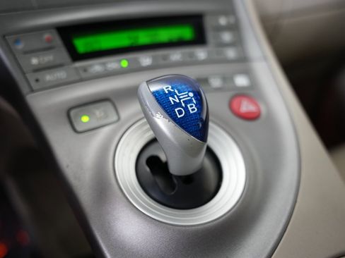 Used 2012 Toyota Prius Three image 26