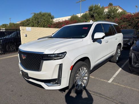 Used 2024 Cadillac Escalade Premium Luxury w/ Performance Package image 1