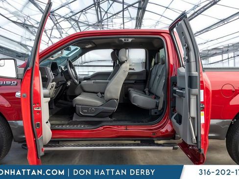 Used 2016 Ford F150 XLT w/ Equipment Group 302A Luxury image 26