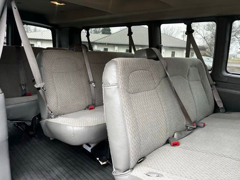 Used 2023 Chevrolet Express 3500 LS RWD image 16