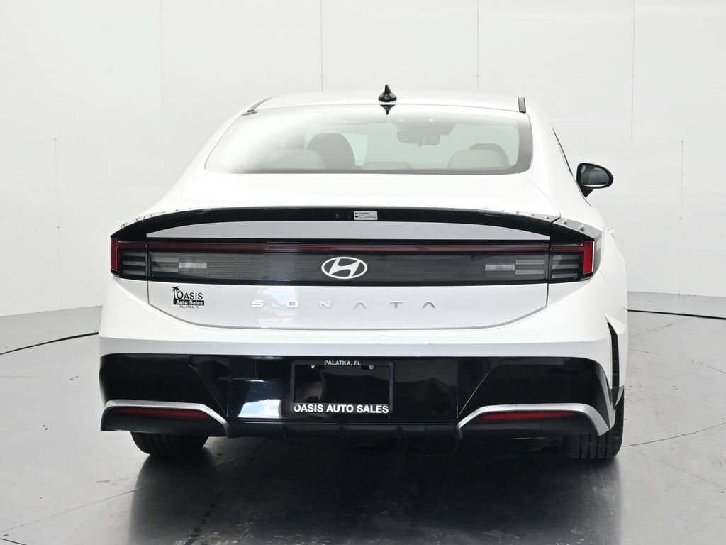 Used 2025 Hyundai Sonata SEL FWD image 6