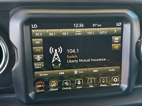 Used 2023 Jeep Wrangler Unlimited Rubicon 392 AWD/4WD image 15