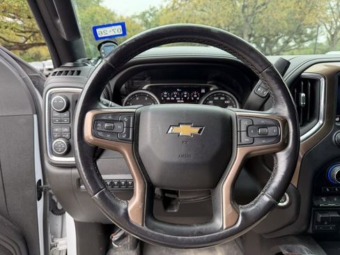 Used 2022 Chevrolet Silverado 3500 High Country w/ LPO, Hitch Package image 12