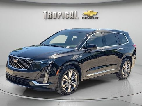 Used 2020 Cadillac XT6 Premium Luxury FWD image 1