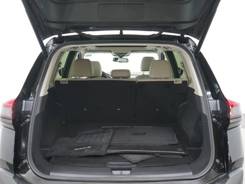 Used 2023 Nissan Rogue SL AWD/4WD image 16
