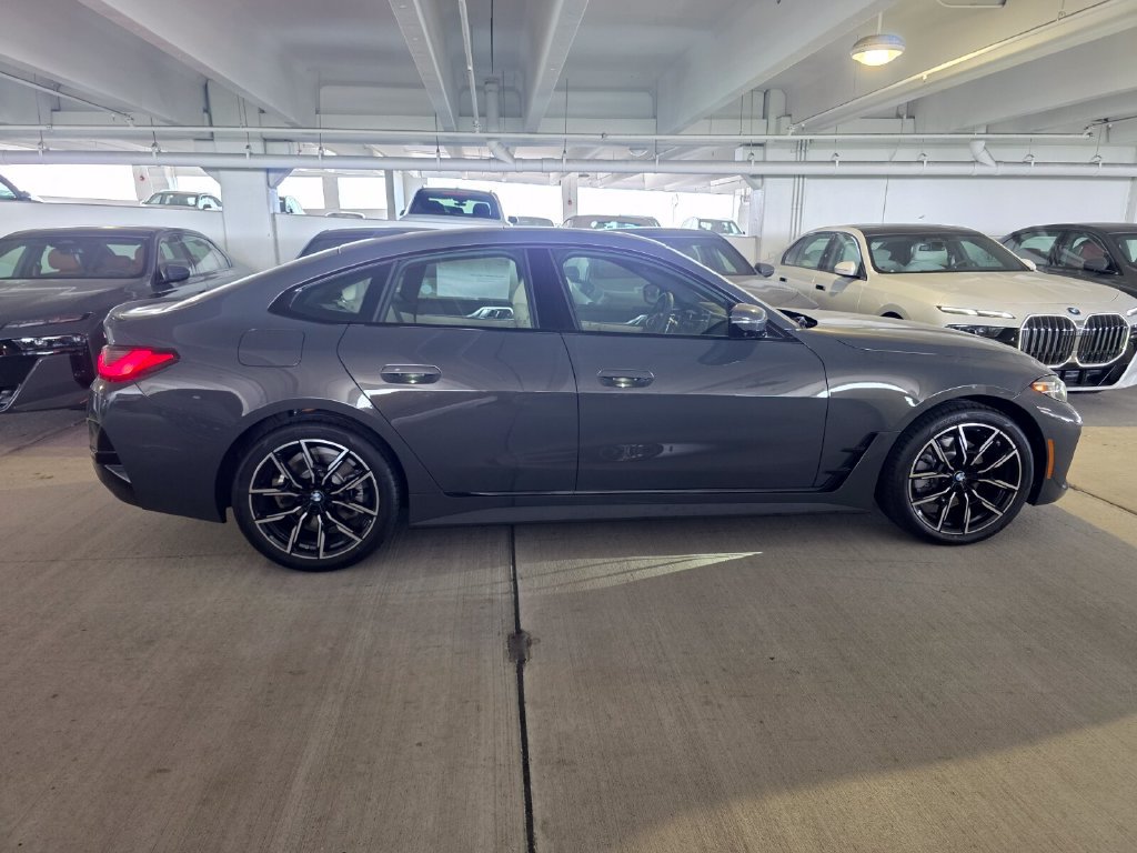 New 2026 BMW 430i w/ M Sport Package RWD image 3