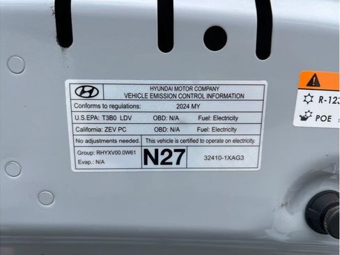 Used 2024 Hyundai Ioniq 5 SEL RWD image 24