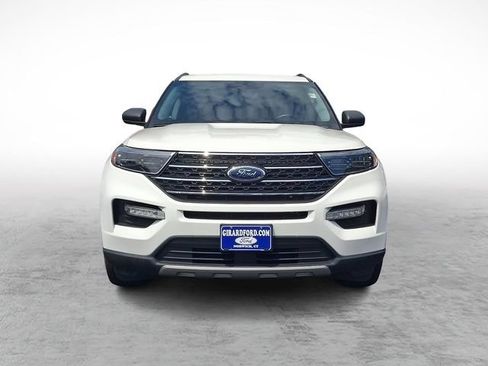 Used 2022 Ford Explorer XLT w/ Equipment Group 202A AWD/4WD image 2