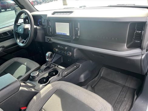 Used 2022 Ford Bronco 2-Door w/ Sasquatch Package image 28