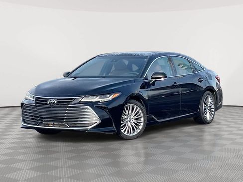 Used 2022 Toyota Avalon Limited image 1
