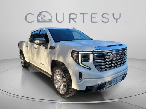Used 2022 GMC Sierra 1500 Denali w/ Denali Reserve Package AWD/4WD image 5