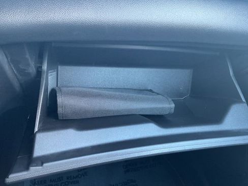 Used 2023 Buick Envision Essence image 33