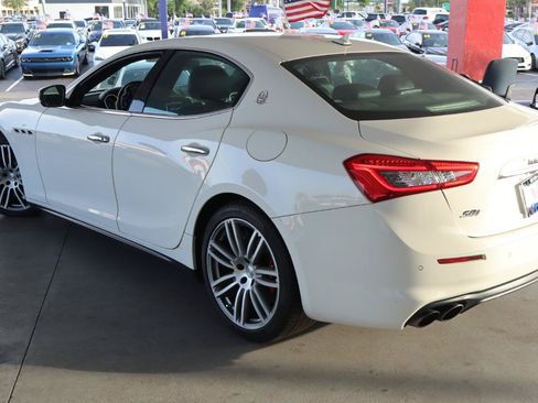 Used 2019 Maserati Ghibli S Q4 AWD/4WD image 7
