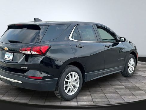 Used 2024 Chevrolet Equinox LT AWD/4WD image 7
