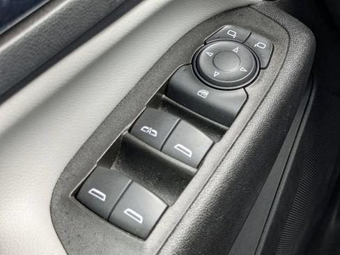 Used 2023 Chevrolet Equinox LT FWD image 31
