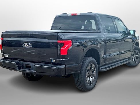 Used 2024 Ford F150 Lightning Flash image 11