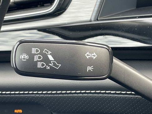 New 2026 Volkswagen Atlas Cross Sport SE FWD image 23