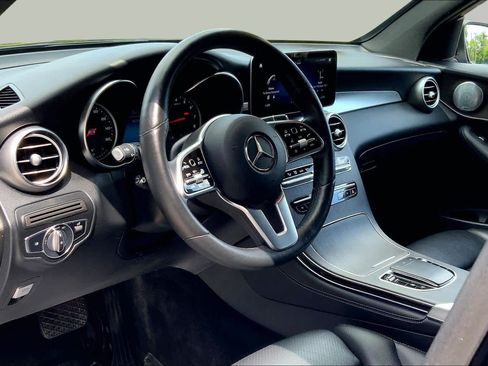 Used 2020 Mercedes-Benz GLC 300 4MATIC image 17