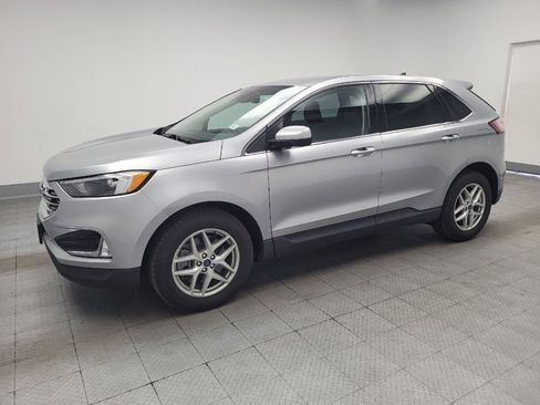 Used 2022 Ford Edge SEL w/ Convenience Package AWD/4WD image 2