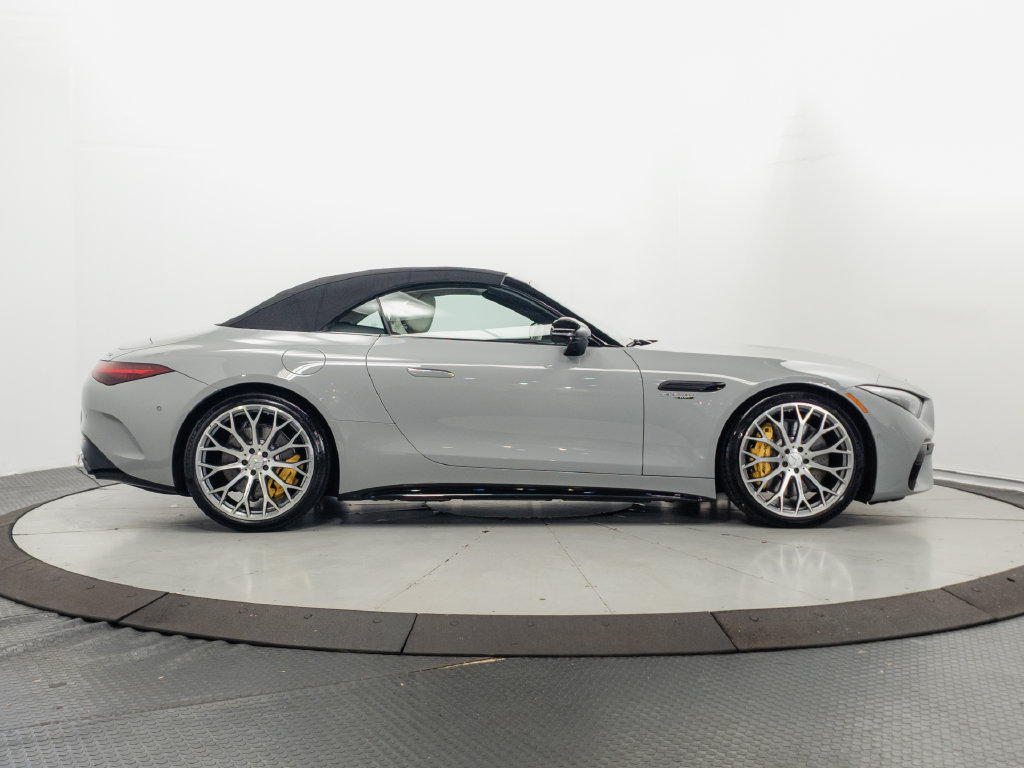 Certified 2022 Mercedes-Benz SL 63 AMG 4MATIC w/ Driver Assistance Package image 34