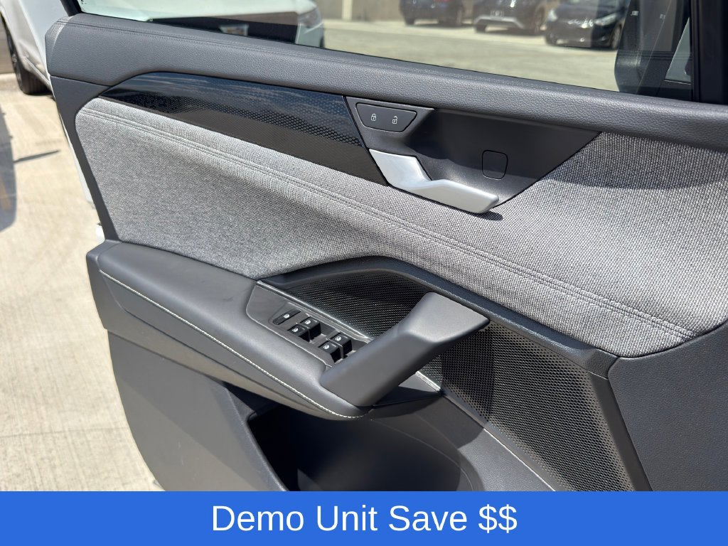 Used 2025 Volkswagen Tiguan S FWD image 23