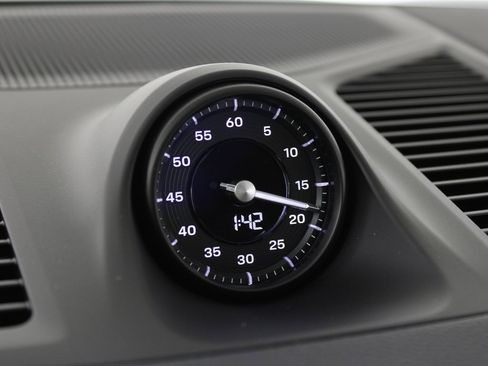 Used 2024 Porsche Cayenne S image 27