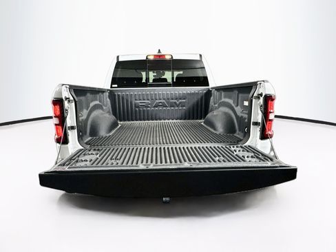 Used 2025 RAM 1500 Big Horn AWD/4WD image 27