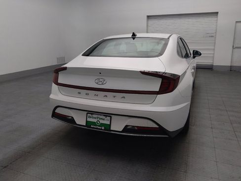 Used 2022 Hyundai Sonata SE w/ Cargo Package FWD image 7